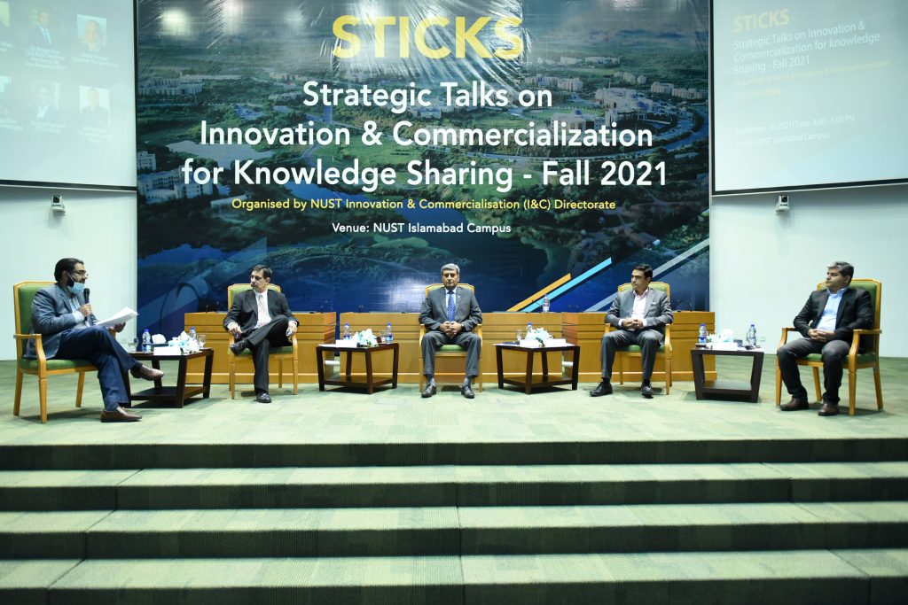 STICKS - Strategic Talks on Innovation & Commercialization for Knowledge Sharing - Fall 2021_1